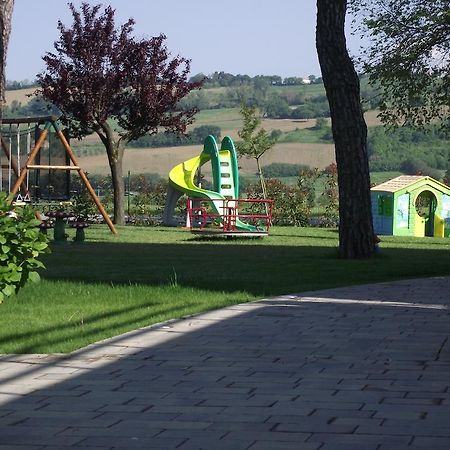 Hotel Ausonia Monte Porzio Exteriör bild