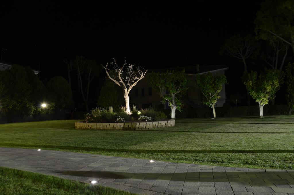 Hotel Ausonia Monte Porzio Exteriör bild